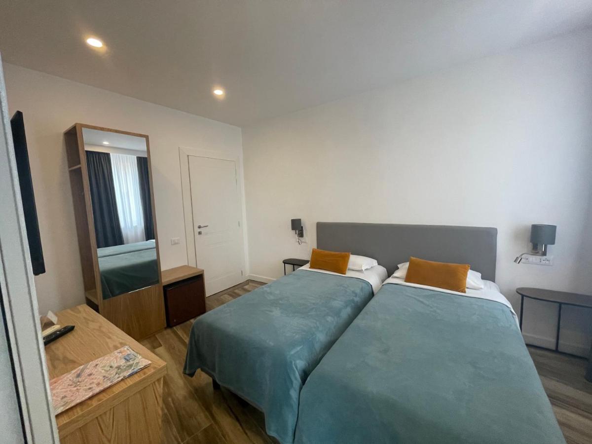 All Comfort Astoria Palace Roma Esterno foto